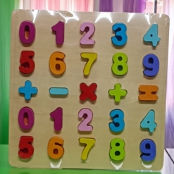 LETRAS Y NÚMEROS ENCASTRABLES DE MADERA